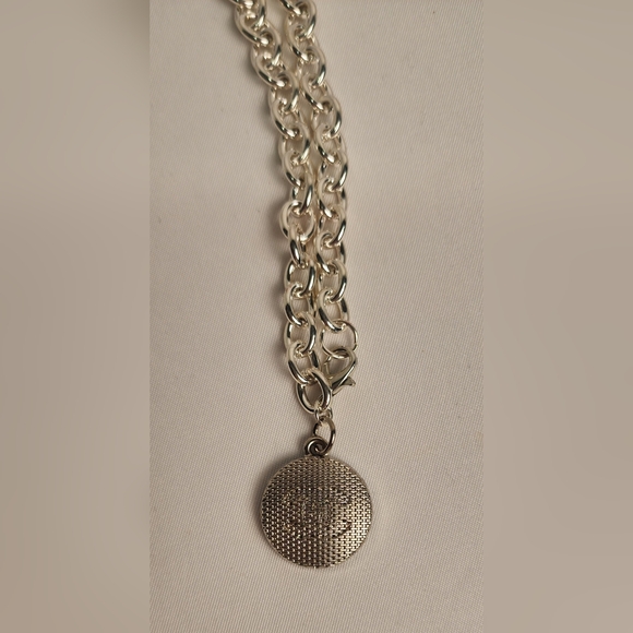 Chanel Silver Chain Bracelet - Picture 4 of 8